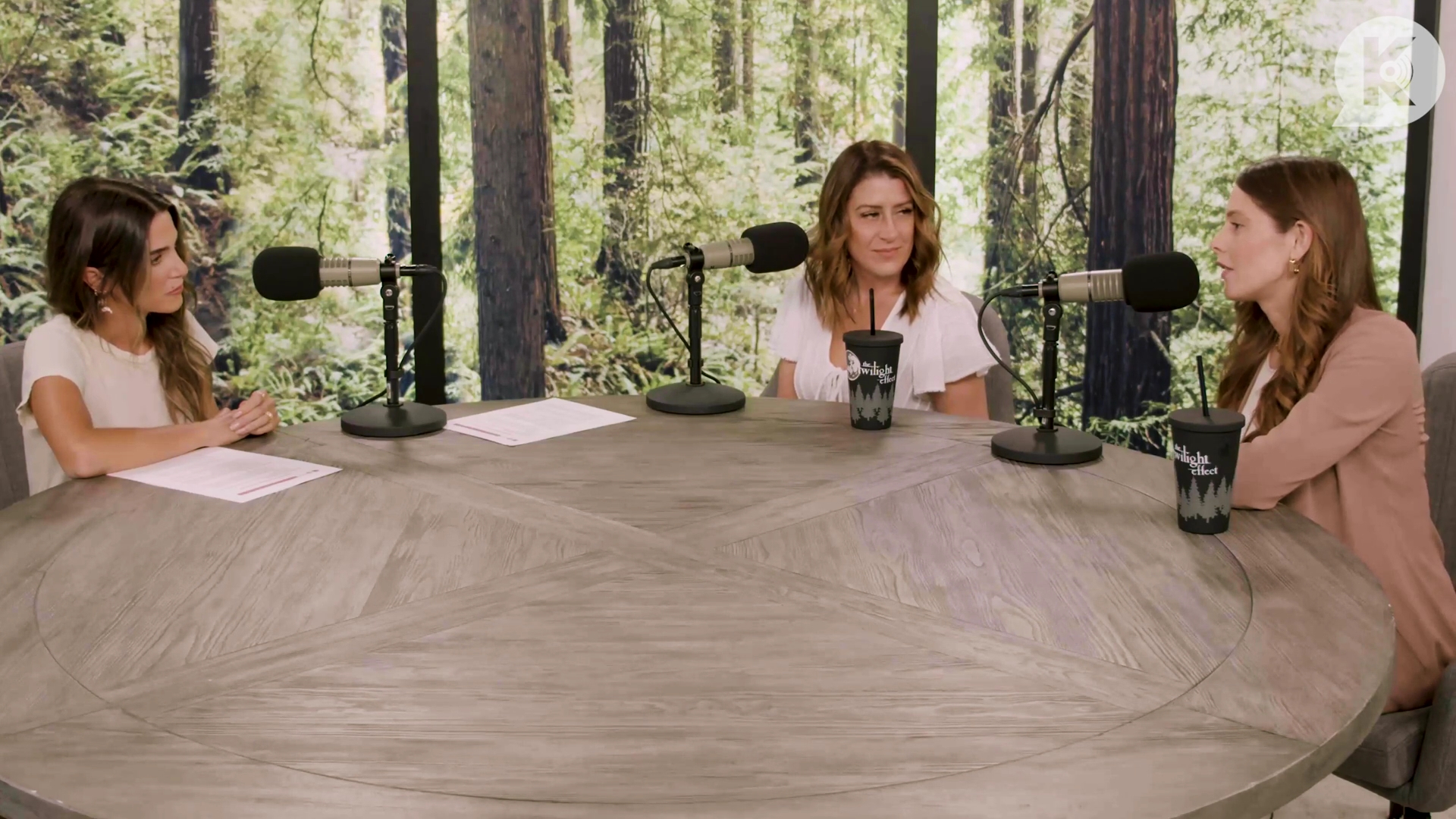 Ashley-Greene-dot-nl_TheTwilightEffect-Aflevering16NikkiReed0412.jpg Ashley-Greene-dot-nl_TheTwilightEffect-Aflevering16NikkiReed0412.jpg