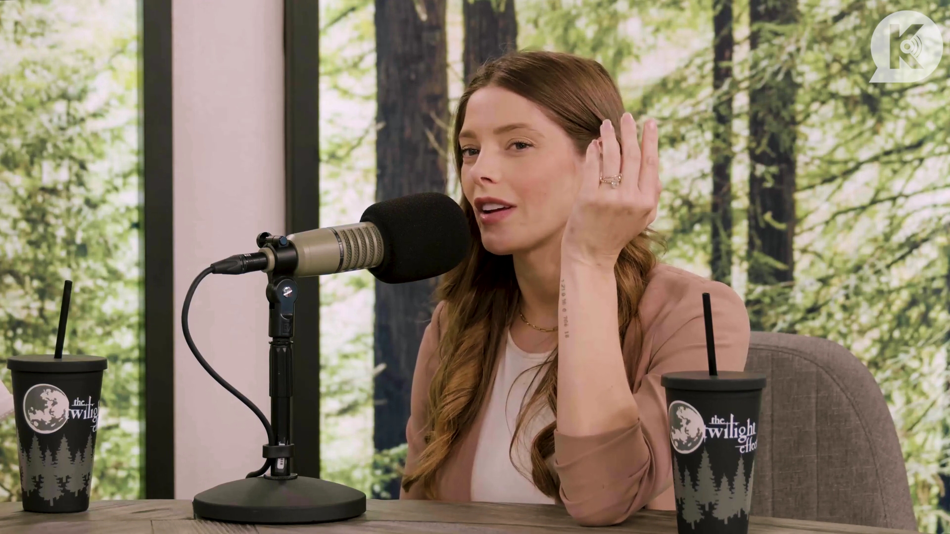 Ashley-Greene-dot-nl_TheTwilightEffect-Aflevering16NikkiReed2067.jpg Ashley-Greene-dot-nl_TheTwilightEffect-Aflevering16NikkiReed2067.jpg