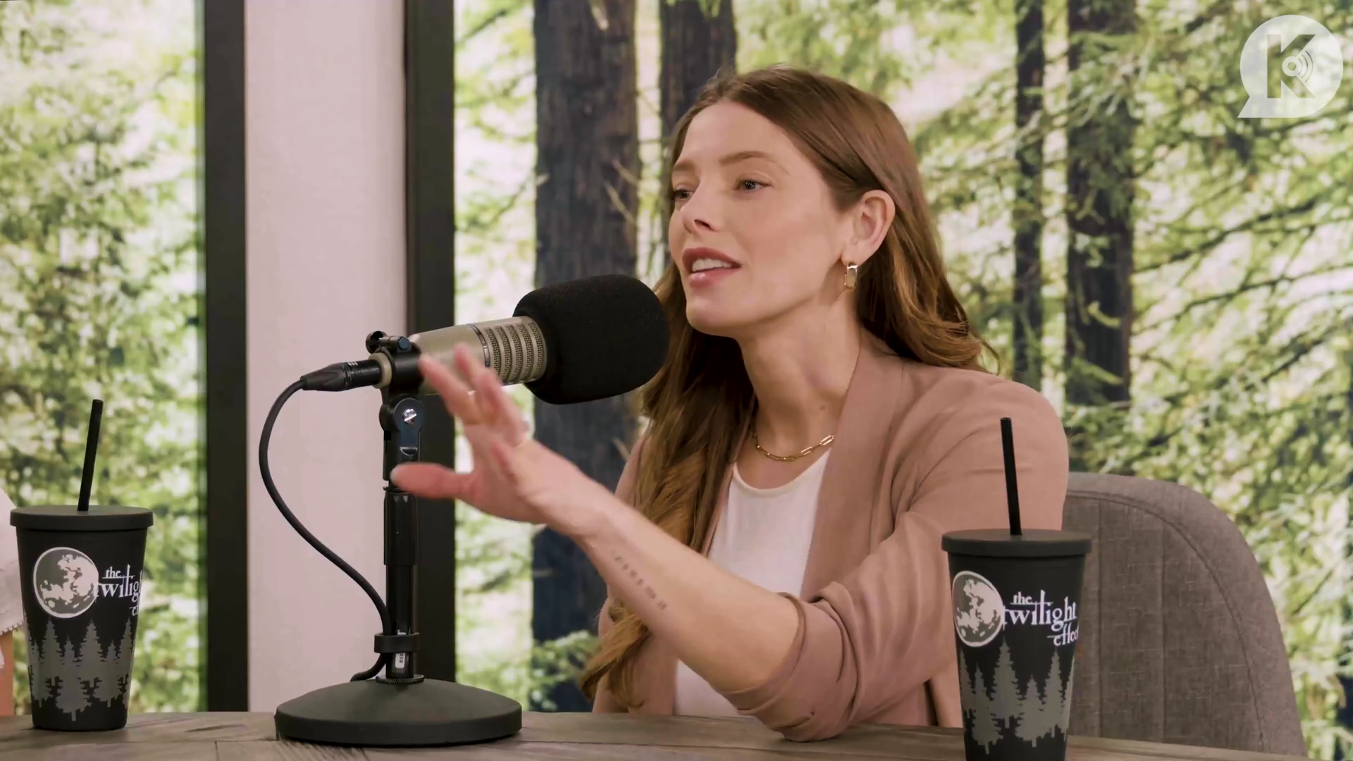 Ashley-Greene-dot-nl_TheTwilightEffect-Aflevering16NikkiReed2103.jpg Ashley-Greene-dot-nl_TheTwilightEffect-Aflevering16NikkiReed2103.jpg