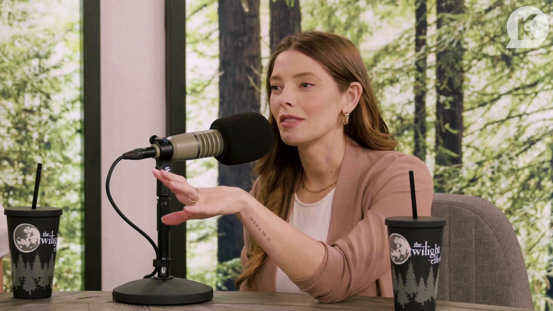 Ashley-Greene-dot-nl_TheTwilightEffect-Aflevering16NikkiReed2104.jpg Ashley-Greene-dot-nl_TheTwilightEffect-Aflevering16NikkiReed2104.jpg