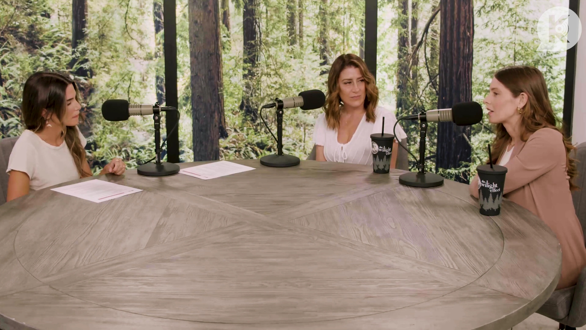 Ashley-Greene-dot-nl_TheTwilightEffect-Aflevering16NikkiReed3780.jpg