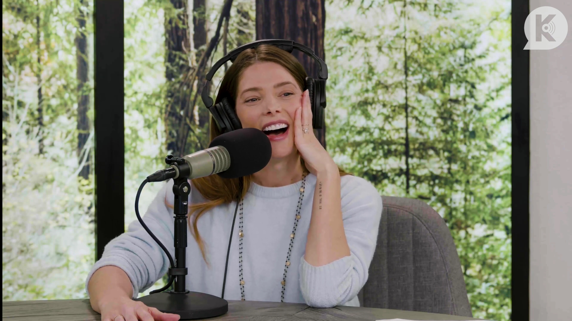 Ashley-Greene-dot-nl_TheTwilightEffect-Aflevering17JacksonRathbone3709.jpg Ashley-Greene-dot-nl_TheTwilightEffect-Aflevering17JacksonRathbone3709.jpg