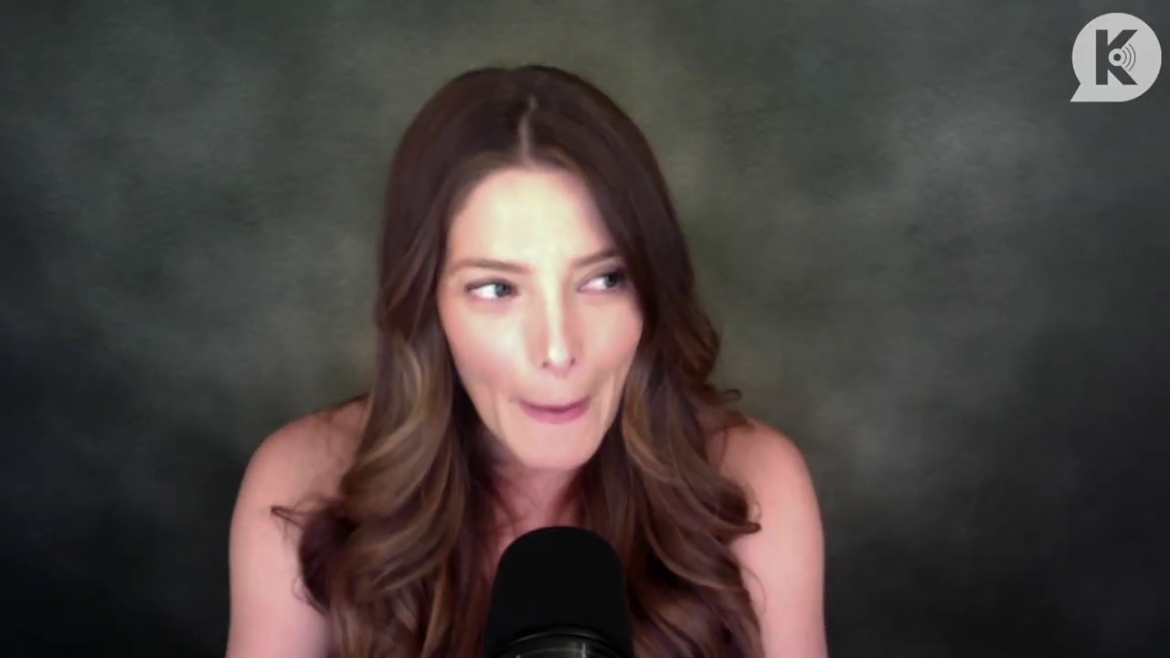 Ashley-Greene-dot-nl_TheTwilightEffect-BreakingDawnPart1RewatchPart1of3-0019.jpg