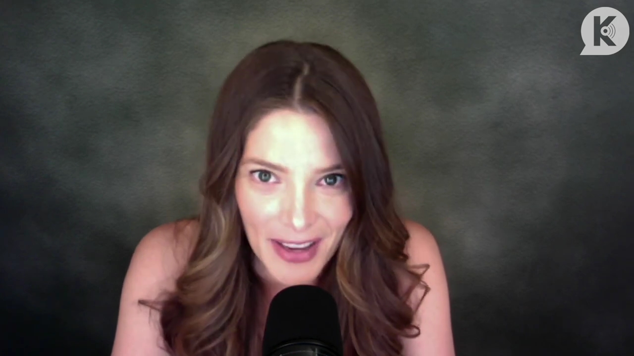 Ashley-Greene-dot-nl_TheTwilightEffect-BreakingDawnPart1RewatchPart1of3-0027.jpg