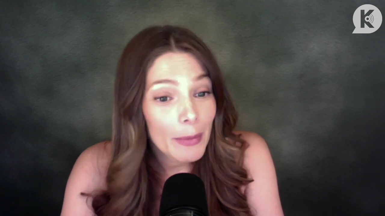 Ashley-Greene-dot-nl_TheTwilightEffect-BreakingDawnPart1RewatchPart1of3-0046.jpg