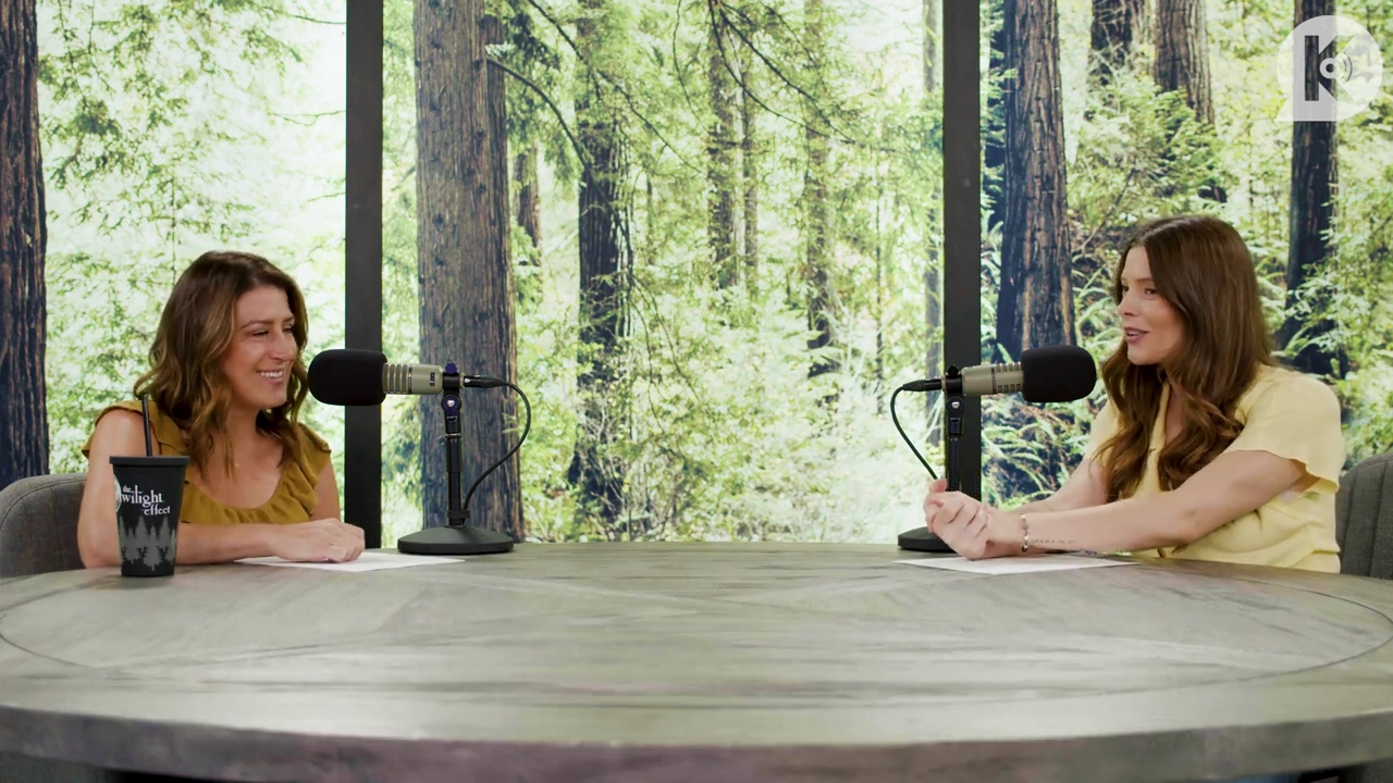Ashley-Greene-dot-nl_TheTwilightEffect-BreakingDawnPart1RewatchPart1of3-0081.jpg