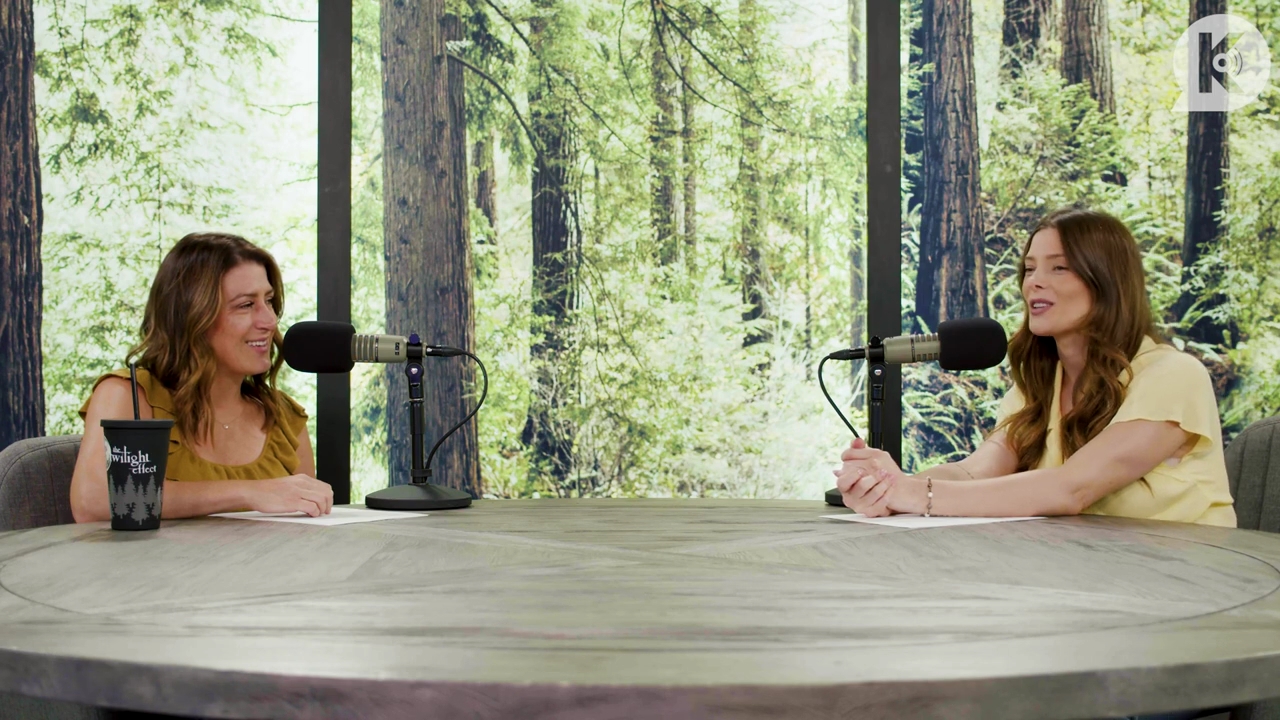 Ashley-Greene-dot-nl_TheTwilightEffect-BreakingDawnPart1RewatchPart1of3-0125.jpg Ashley-Greene-dot-nl_TheTwilightEffect-BreakingDawnPart1RewatchPart1of3-0125.jpg