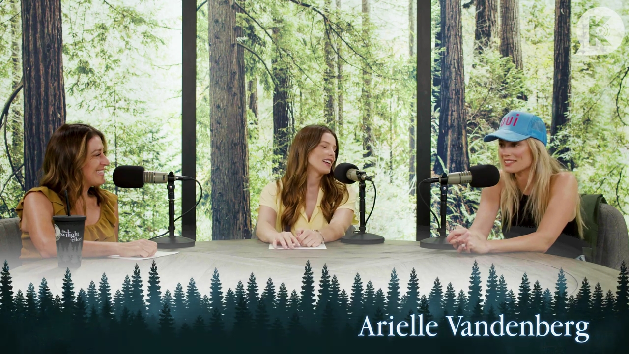 Ashley-Greene-dot-nl_TheTwilightEffect-BreakingDawnPart1RewatchPart1of3-0138.jpg Ashley-Greene-dot-nl_TheTwilightEffect-BreakingDawnPart1RewatchPart1of3-0138.jpg