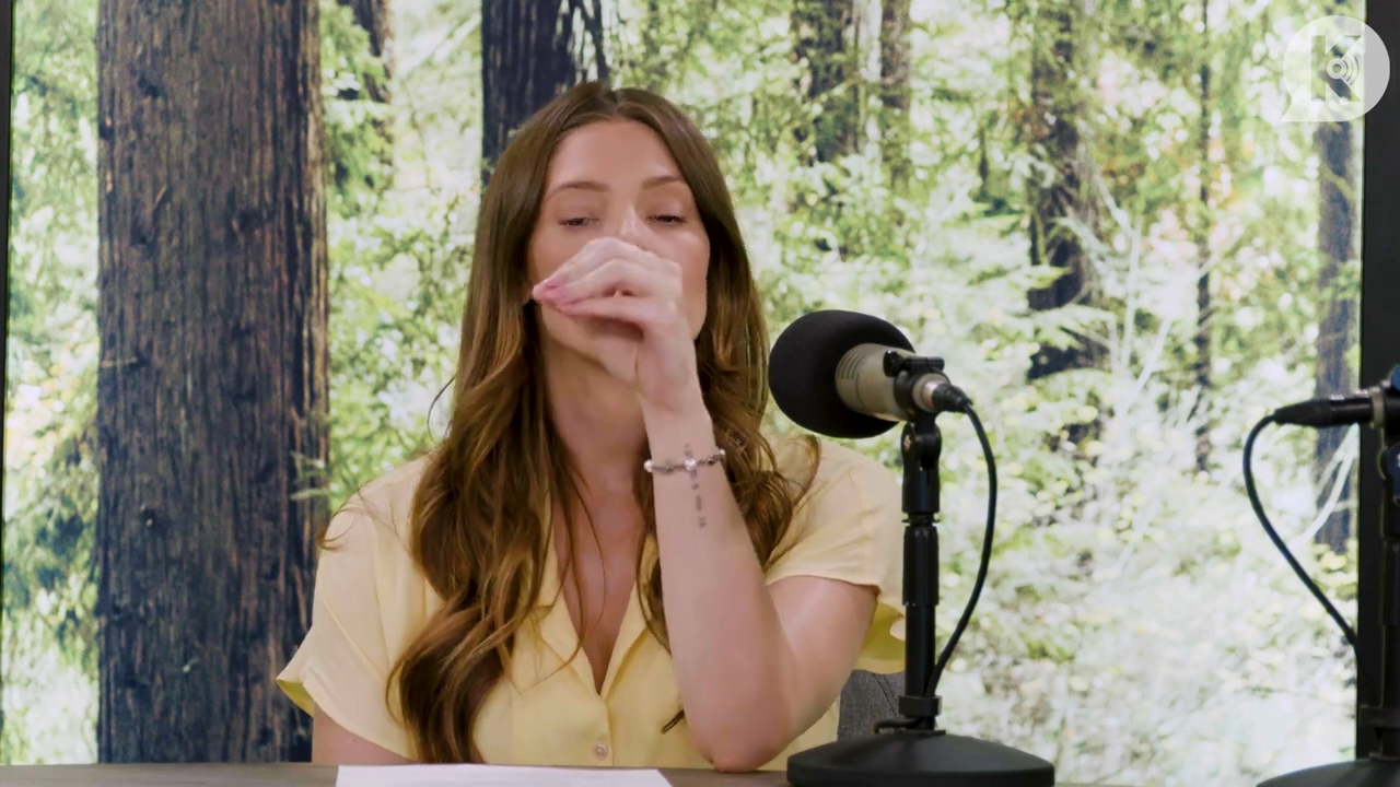 Ashley-Greene-dot-nl_TheTwilightEffect-BreakingDawnPart1RewatchPart1of3-0323.jpg