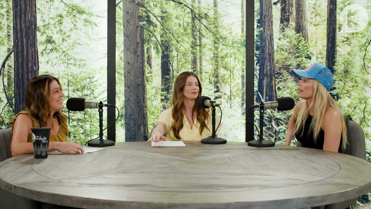 Ashley-Greene-dot-nl_TheTwilightEffect-BreakingDawnPart1RewatchPart1of3-0483.jpg Ashley-Greene-dot-nl_TheTwilightEffect-BreakingDawnPart1RewatchPart1of3-0483.jpg