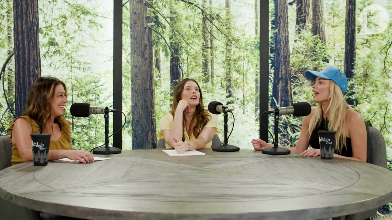 Ashley-Greene-dot-nl_TheTwilightEffect-BreakingDawnPart1RewatchPart1of3-0540.jpg Ashley-Greene-dot-nl_TheTwilightEffect-BreakingDawnPart1RewatchPart1of3-0540.jpg