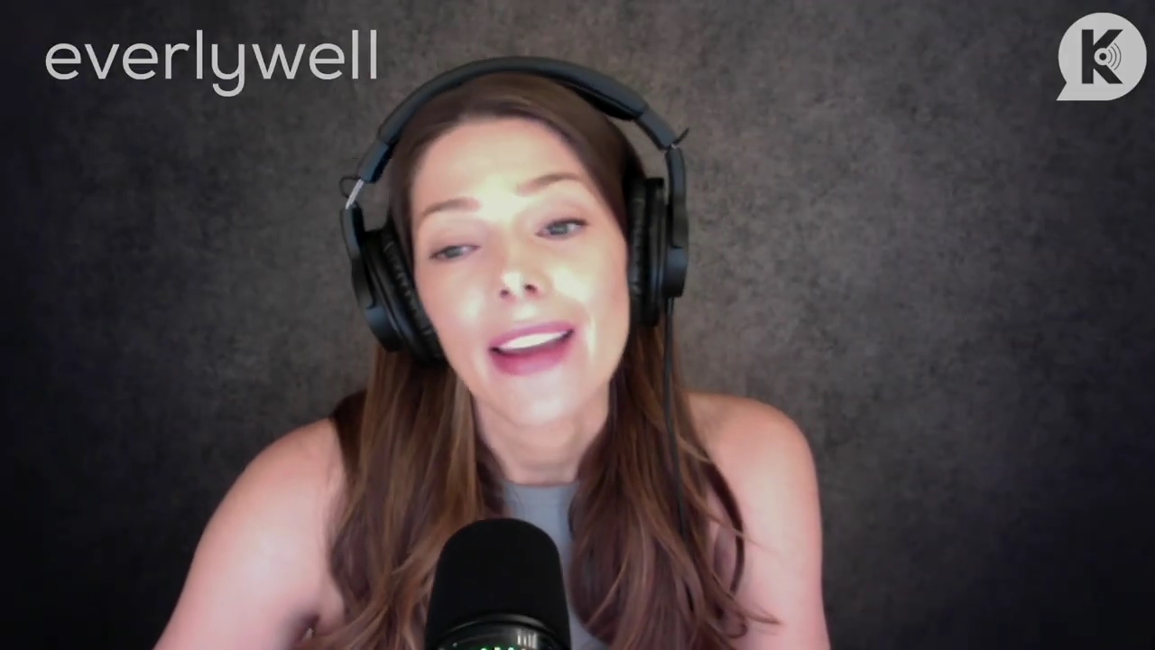 Ashley-Greene-dot-nl_TheTwilightEffect-BreakingDawnPart1RewatchPart1of3-0600.jpg Ashley-Greene-dot-nl_TheTwilightEffect-BreakingDawnPart1RewatchPart1of3-0600.jpg