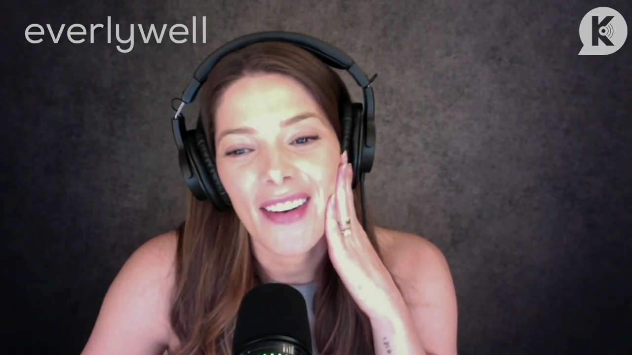 Ashley-Greene-dot-nl_TheTwilightEffect-BreakingDawnPart1RewatchPart1of3-0669.jpg