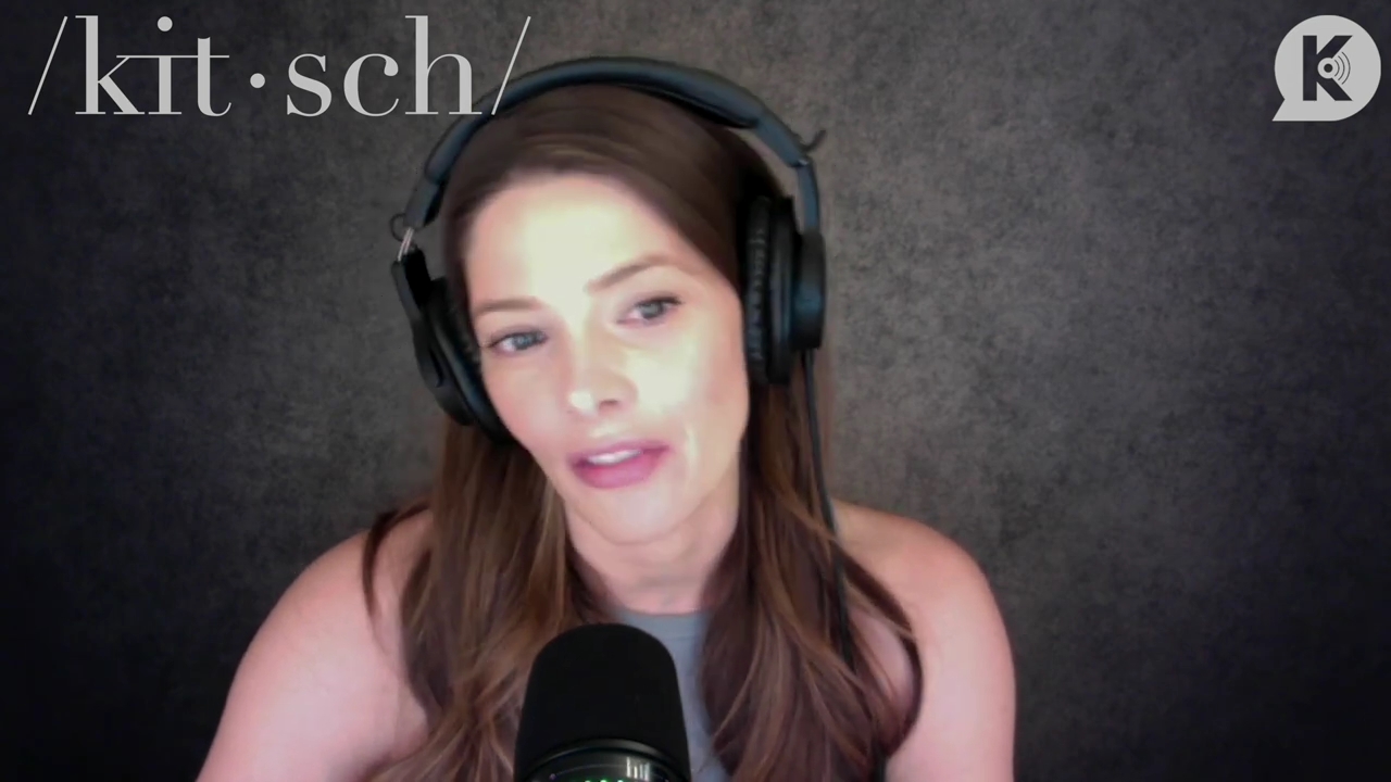 Ashley-Greene-dot-nl_TheTwilightEffect-BreakingDawnPart1RewatchPart1of3-0811.jpg Ashley-Greene-dot-nl_TheTwilightEffect-BreakingDawnPart1RewatchPart1of3-0811.jpg