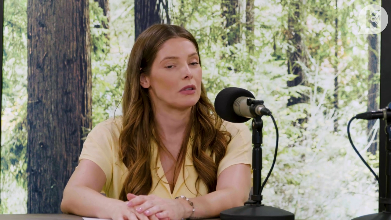 Ashley-Greene-dot-nl_TheTwilightEffect-BreakingDawnPart1RewatchPart1of3-0937.jpg Ashley-Greene-dot-nl_TheTwilightEffect-BreakingDawnPart1RewatchPart1of3-0937.jpg