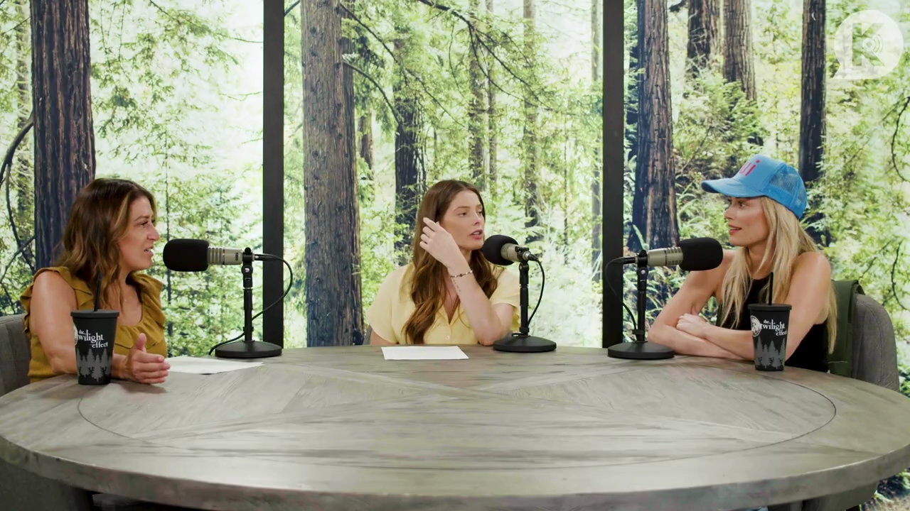 Ashley-Greene-dot-nl_TheTwilightEffect-BreakingDawnPart1RewatchPart1of3-1027.jpg Ashley-Greene-dot-nl_TheTwilightEffect-BreakingDawnPart1RewatchPart1of3-1027.jpg