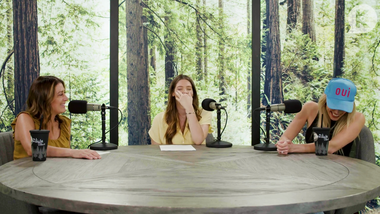 Ashley-Greene-dot-nl_TheTwilightEffect-BreakingDawnPart1RewatchPart1of3-1132.jpg