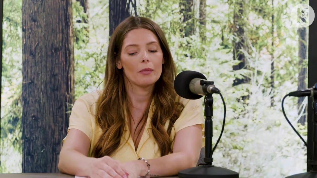 Ashley-Greene-dot-nl_TheTwilightEffect-BreakingDawnPart1RewatchPart1of3-1156.jpg Ashley-Greene-dot-nl_TheTwilightEffect-BreakingDawnPart1RewatchPart1of3-1156.jpg