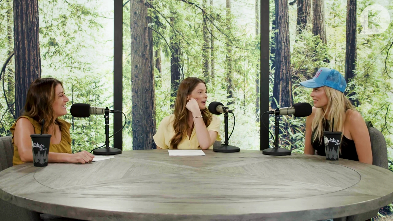 Ashley-Greene-dot-nl_TheTwilightEffect-BreakingDawnPart1RewatchPart1of3-1191.jpg Ashley-Greene-dot-nl_TheTwilightEffect-BreakingDawnPart1RewatchPart1of3-1191.jpg