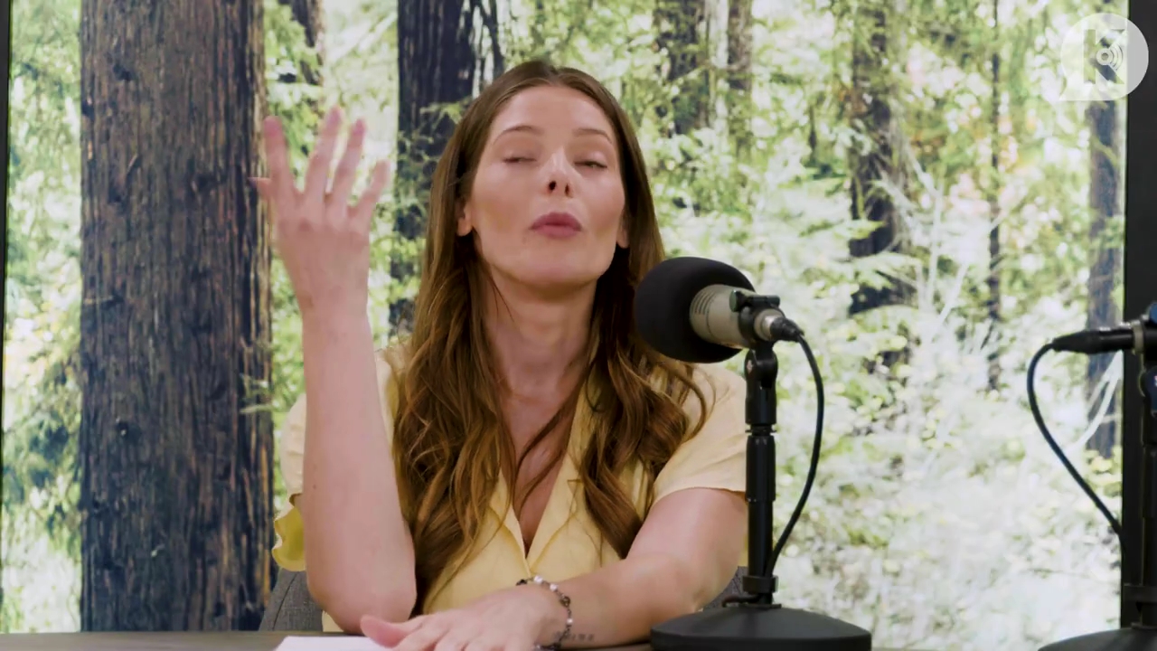 Ashley-Greene-dot-nl_TheTwilightEffect-BreakingDawnPart1RewatchPart1of3-1216.jpg Ashley-Greene-dot-nl_TheTwilightEffect-BreakingDawnPart1RewatchPart1of3-1216.jpg