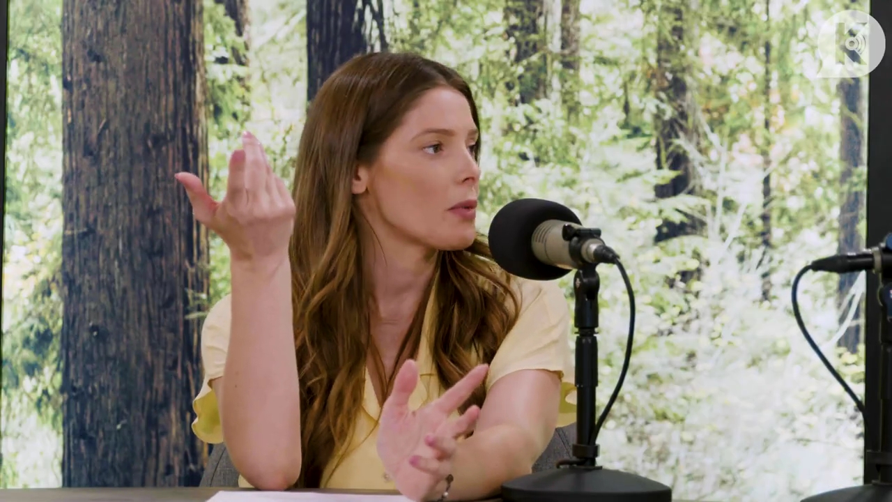 Ashley-Greene-dot-nl_TheTwilightEffect-BreakingDawnPart1RewatchPart1of3-1218.jpg