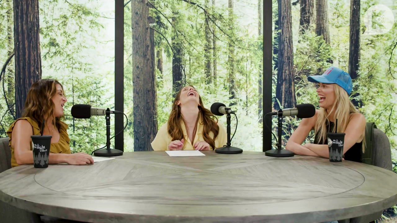 Ashley-Greene-dot-nl_TheTwilightEffect-BreakingDawnPart1RewatchPart1of3-1269.jpg