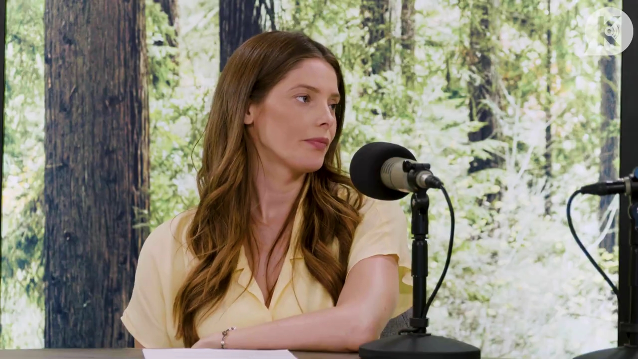 Ashley-Greene-dot-nl_TheTwilightEffect-BreakingDawnPart1RewatchPart1of3-1299.jpg