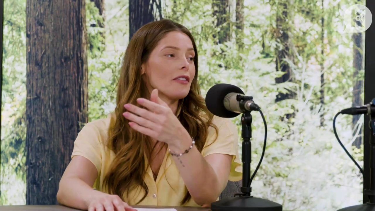 Ashley-Greene-dot-nl_TheTwilightEffect-BreakingDawnPart1RewatchPart1of3-1433.jpg