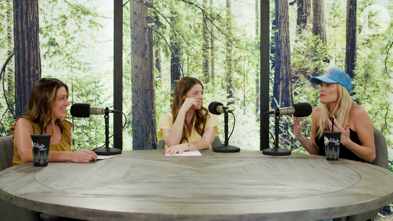 Ashley-Greene-dot-nl_TheTwilightEffect-BreakingDawnPart1RewatchPart1of3-1457.jpg Ashley-Greene-dot-nl_TheTwilightEffect-BreakingDawnPart1RewatchPart1of3-1457.jpg