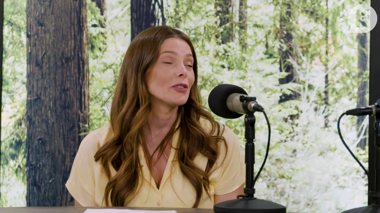 Ashley-Greene-dot-nl_TheTwilightEffect-BreakingDawnPart1RewatchPart1of3-1539.jpg Ashley-Greene-dot-nl_TheTwilightEffect-BreakingDawnPart1RewatchPart1of3-1539.jpg