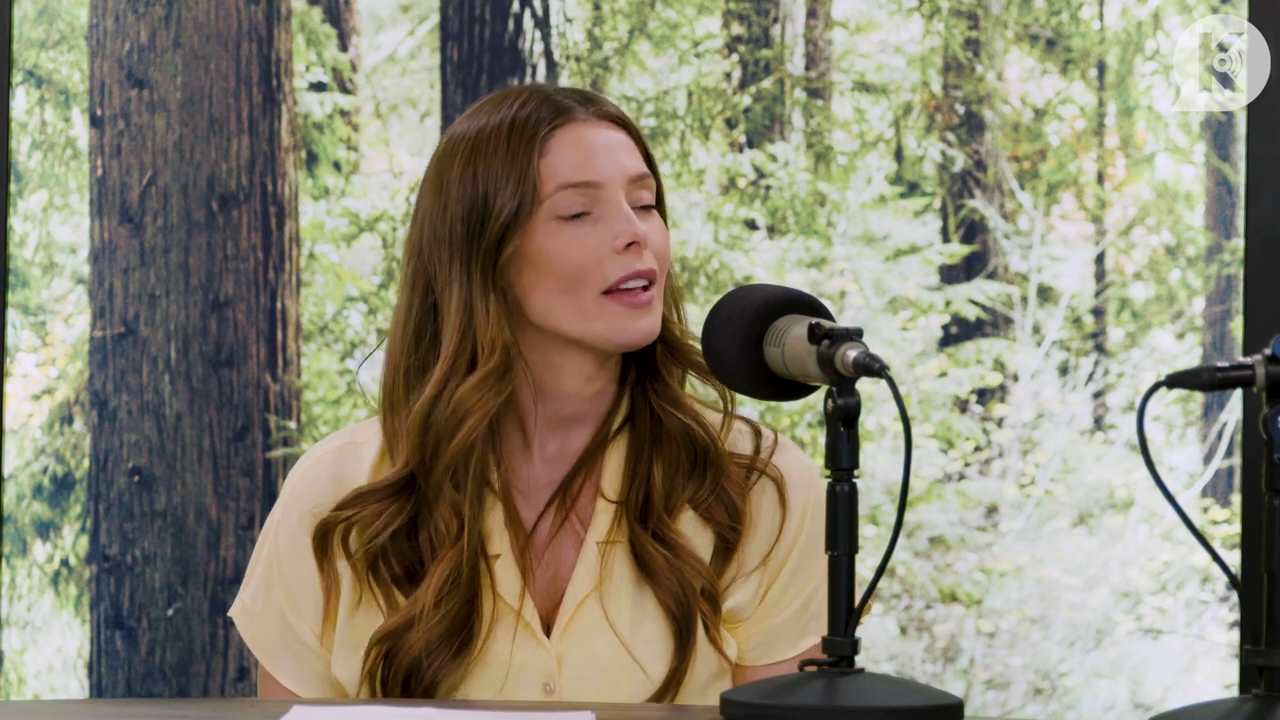 Ashley-Greene-dot-nl_TheTwilightEffect-BreakingDawnPart1RewatchPart1of3-1553.jpg Ashley-Greene-dot-nl_TheTwilightEffect-BreakingDawnPart1RewatchPart1of3-1553.jpg