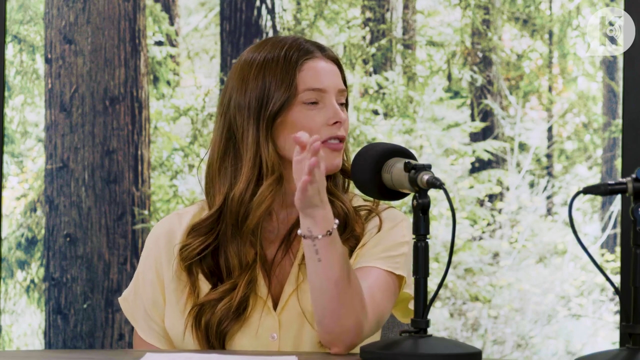 Ashley-Greene-dot-nl_TheTwilightEffect-BreakingDawnPart1RewatchPart1of3-1566.jpg Ashley-Greene-dot-nl_TheTwilightEffect-BreakingDawnPart1RewatchPart1of3-1566.jpg