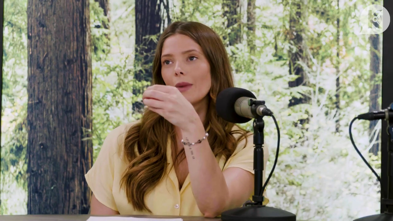 Ashley-Greene-dot-nl_TheTwilightEffect-BreakingDawnPart1RewatchPart1of3-1579.jpg Ashley-Greene-dot-nl_TheTwilightEffect-BreakingDawnPart1RewatchPart1of3-1579.jpg