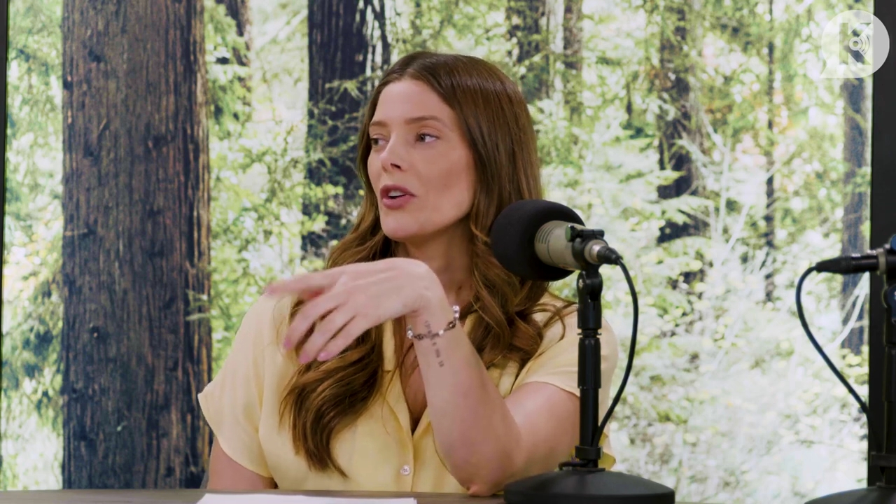 Ashley-Greene-dot-nl_TheTwilightEffect-BreakingDawnPart1RewatchPart1of3-1582.jpg Ashley-Greene-dot-nl_TheTwilightEffect-BreakingDawnPart1RewatchPart1of3-1582.jpg