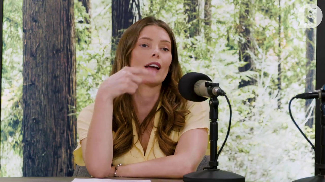 Ashley-Greene-dot-nl_TheTwilightEffect-BreakingDawnPart1RewatchPart1of3-1603.jpg