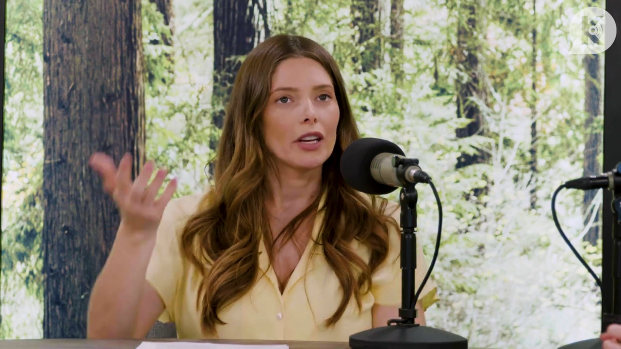 Ashley-Greene-dot-nl_TheTwilightEffect-BreakingDawnPart1RewatchPart1of3-1630.jpg