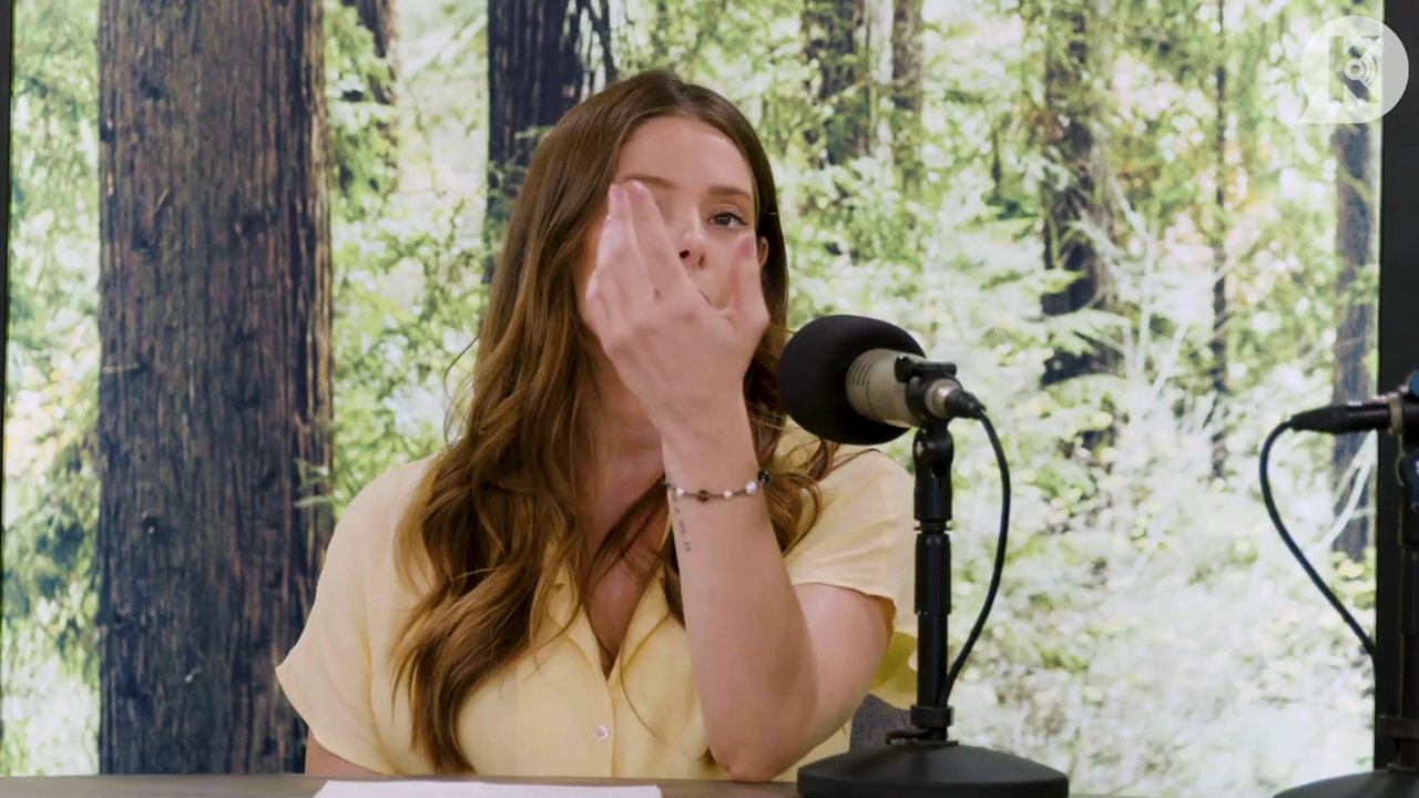 Ashley-Greene-dot-nl_TheTwilightEffect-BreakingDawnPart1RewatchPart1of3-1671.jpg