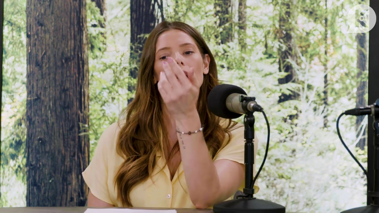 Ashley-Greene-dot-nl_TheTwilightEffect-BreakingDawnPart1RewatchPart1of3-1673.jpg