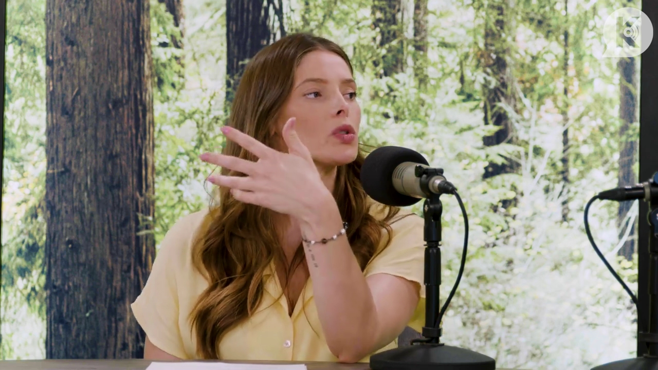 Ashley-Greene-dot-nl_TheTwilightEffect-BreakingDawnPart1RewatchPart1of3-1674.jpg Ashley-Greene-dot-nl_TheTwilightEffect-BreakingDawnPart1RewatchPart1of3-1674.jpg