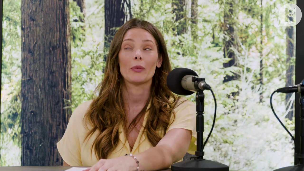 Ashley-Greene-dot-nl_TheTwilightEffect-BreakingDawnPart1RewatchPart1of3-1868.jpg Ashley-Greene-dot-nl_TheTwilightEffect-BreakingDawnPart1RewatchPart1of3-1868.jpg