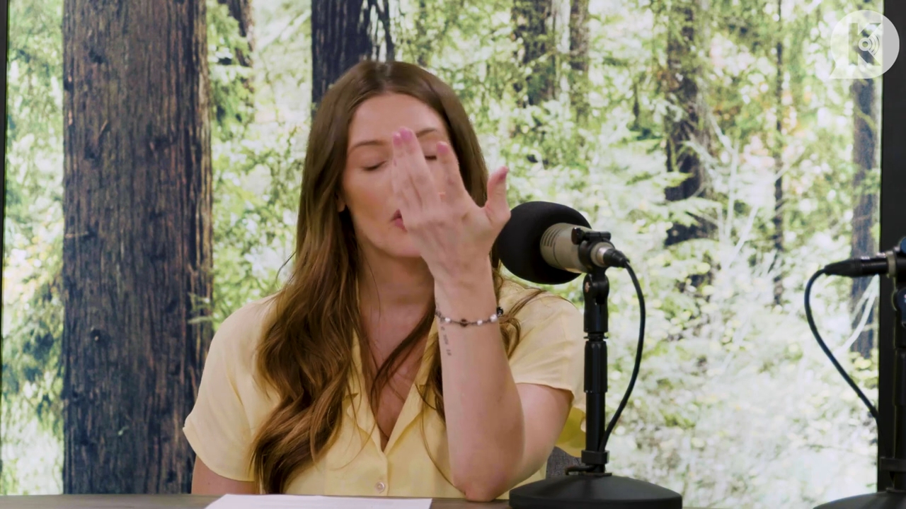 Ashley-Greene-dot-nl_TheTwilightEffect-BreakingDawnPart1RewatchPart1of3-1949.jpg