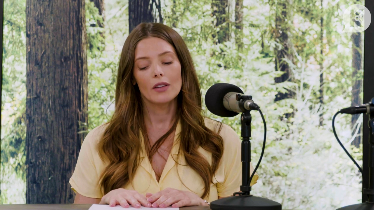 Ashley-Greene-dot-nl_TheTwilightEffect-BreakingDawnPart1RewatchPart1of3-1971.jpg Ashley-Greene-dot-nl_TheTwilightEffect-BreakingDawnPart1RewatchPart1of3-1971.jpg