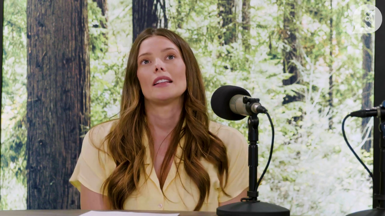Ashley-Greene-dot-nl_TheTwilightEffect-BreakingDawnPart1RewatchPart1of3-2639.jpg