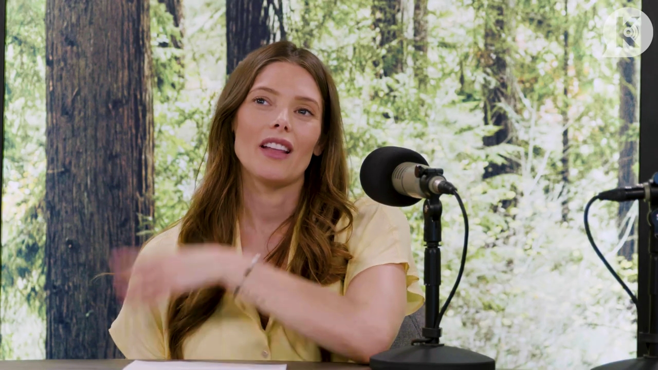 Ashley-Greene-dot-nl_TheTwilightEffect-BreakingDawnPart1RewatchPart1of3-2780.jpg
