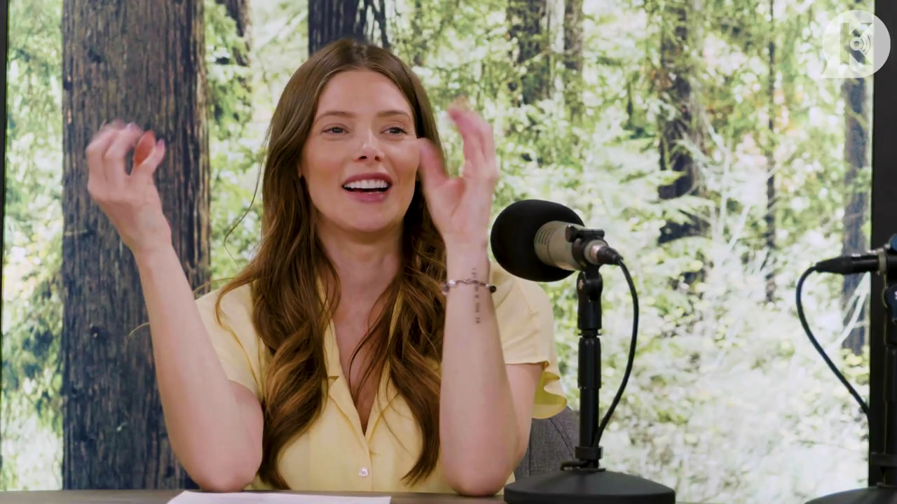 Ashley-Greene-dot-nl_TheTwilightEffect-BreakingDawnPart1RewatchPart1of3-2808.jpg