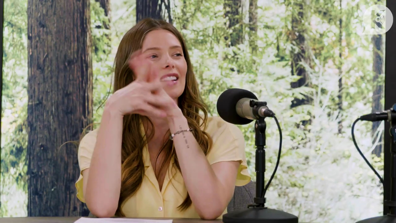Ashley-Greene-dot-nl_TheTwilightEffect-BreakingDawnPart1RewatchPart1of3-2809.jpg
