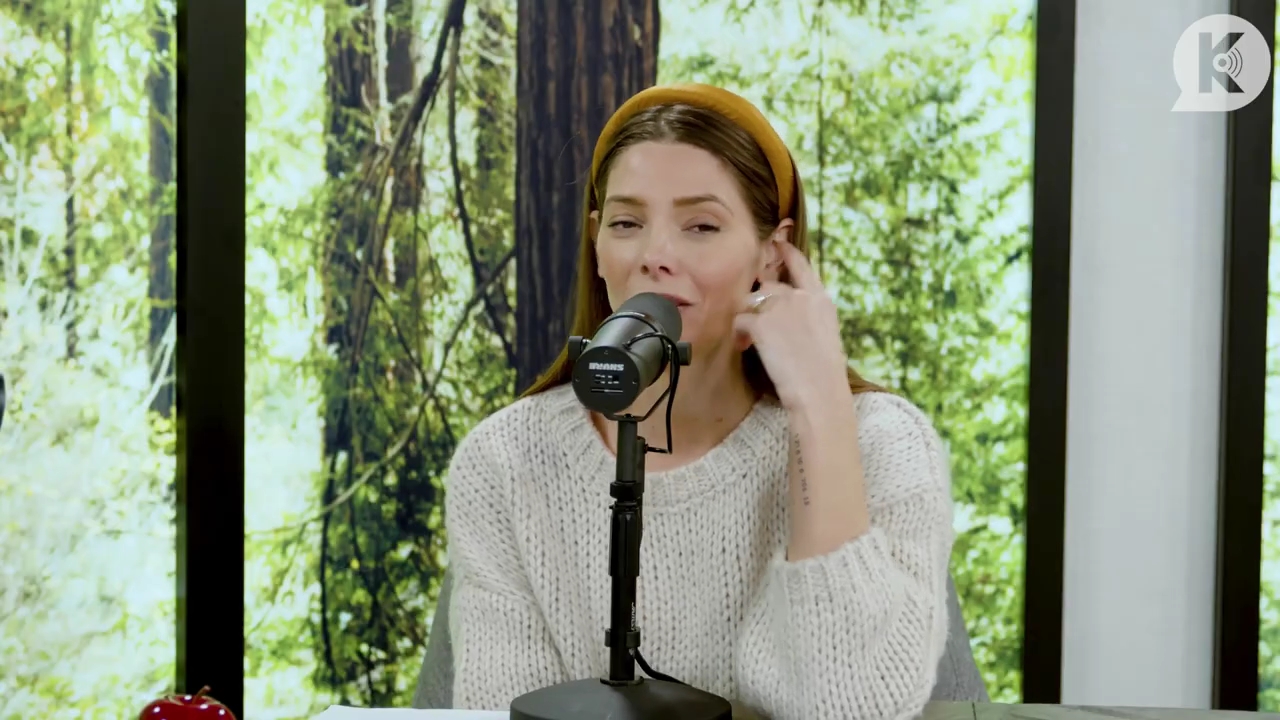 Ashley-Greene-dot-nl_TheTwilightEffect-TwiliightRewatchtPart2of3-0700.jpg Ashley-Greene-dot-nl_TheTwilightEffect-TwiliightRewatchtPart2of3-0700.jpg