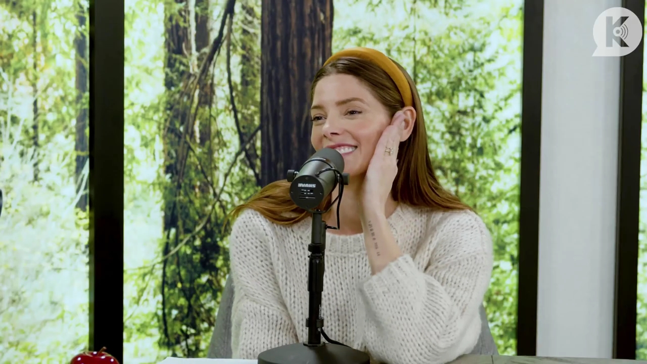 Ashley-Greene-dot-nl_TheTwilightEffect-TwiliightRewatchtPart2of3-0914.jpg Ashley-Greene-dot-nl_TheTwilightEffect-TwiliightRewatchtPart2of3-0914.jpg