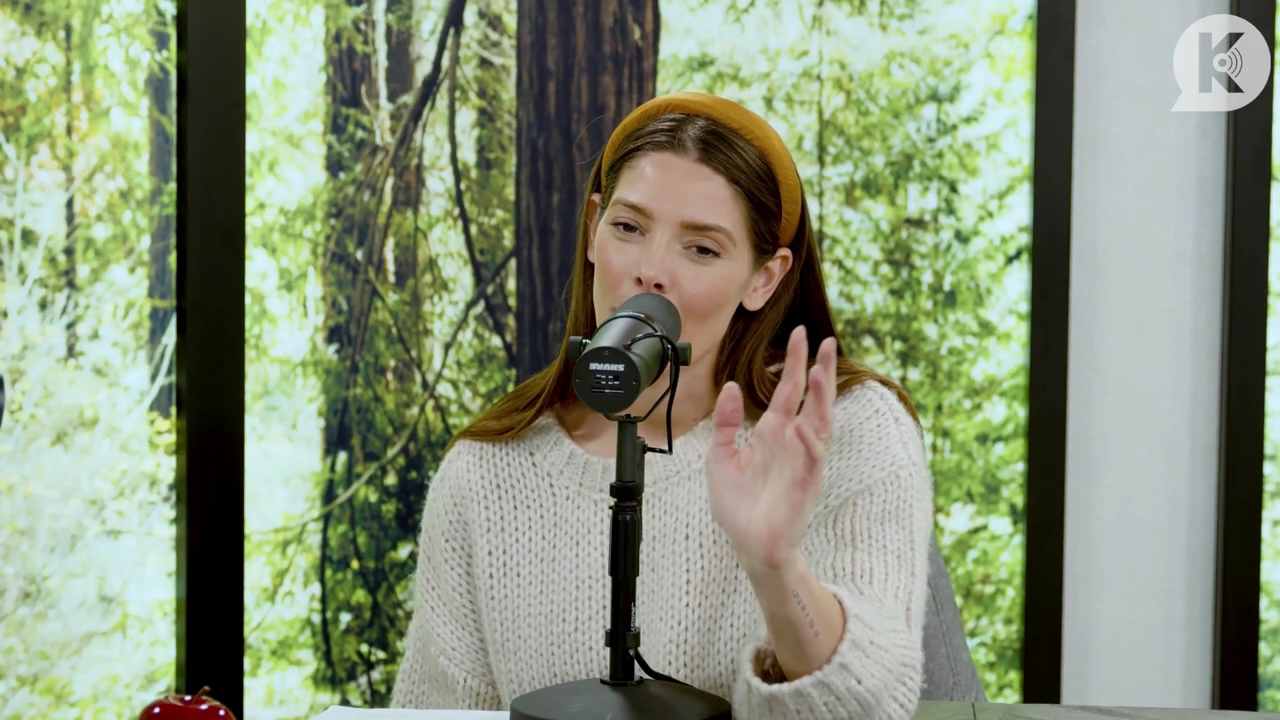 Ashley-Greene-dot-nl_TheTwilightEffect-TwiliightRewatchtPart2of3-0950.jpg Ashley-Greene-dot-nl_TheTwilightEffect-TwiliightRewatchtPart2of3-0950.jpg