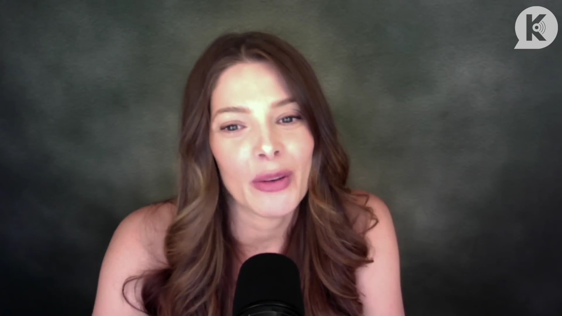 Ashley-Greene-dot-nl_TheTwilightEffect-BreakingDawnPart1RewatchPart2of3-0005.jpg Ashley-Greene-dot-nl_TheTwilightEffect-BreakingDawnPart1RewatchPart2of3-0005.jpg